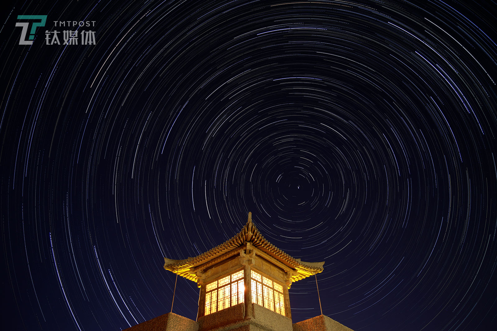 【西域星空】8月18日，甘肃敦煌，客栈星空。