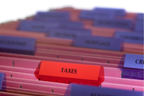 明星片酬真的降了：三到五折是常态，传3000万以上将受严监管