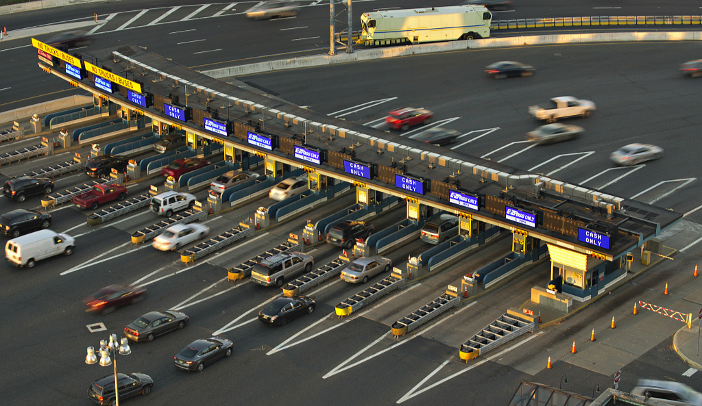 滴滴顺风车春运缺位，你搭谁的车回家？