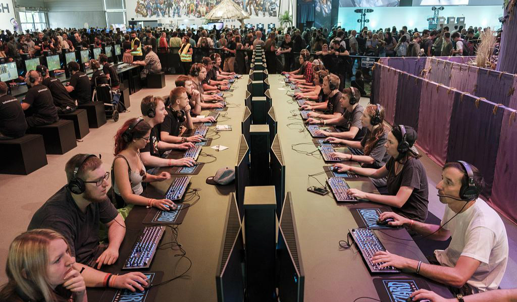 千元机和GTA之间，只差一个超级游戏