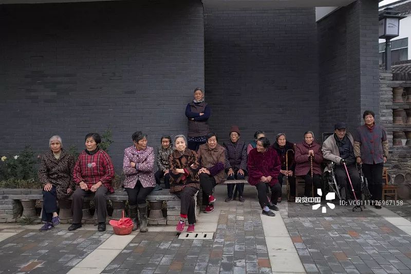 从专家治国看人口问题:中国人口断崖式下跌,