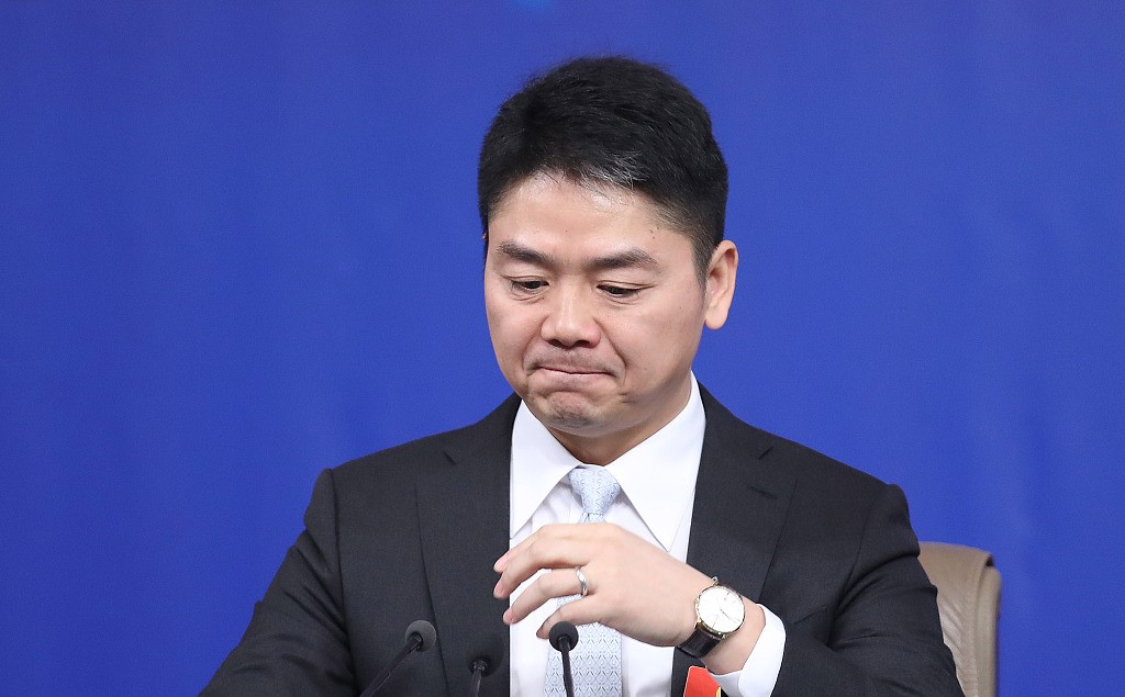 强东沉寂，马云退休...互联网巨头“储君”记