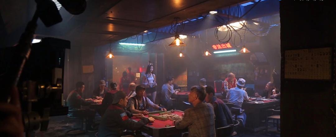 和地球一起流浪的地下城市，会是什么样？