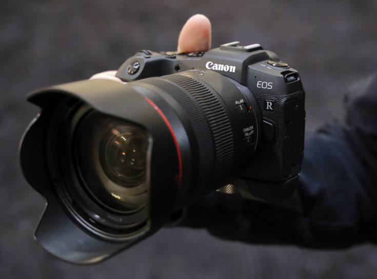 佳能发布EOS RP新机，并宣布研发6款镜头扩充EOS R系统 | 钛快讯