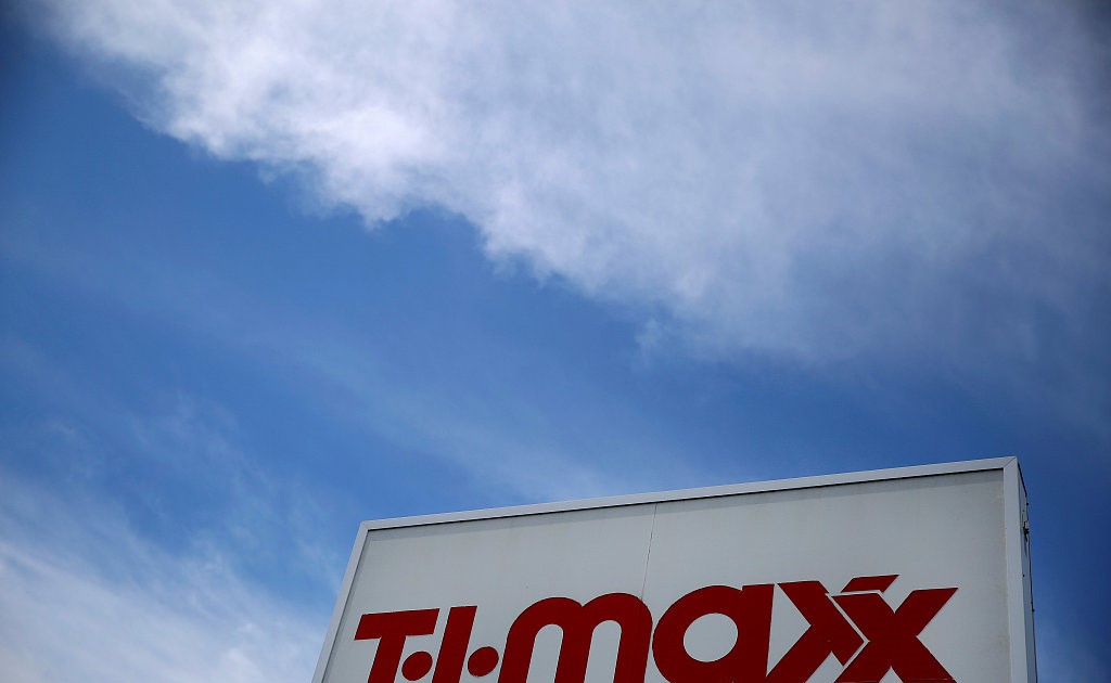 美国“江南皮革厂”倒闭，中国传统百货卖身，中美零售同时迈向“下流”