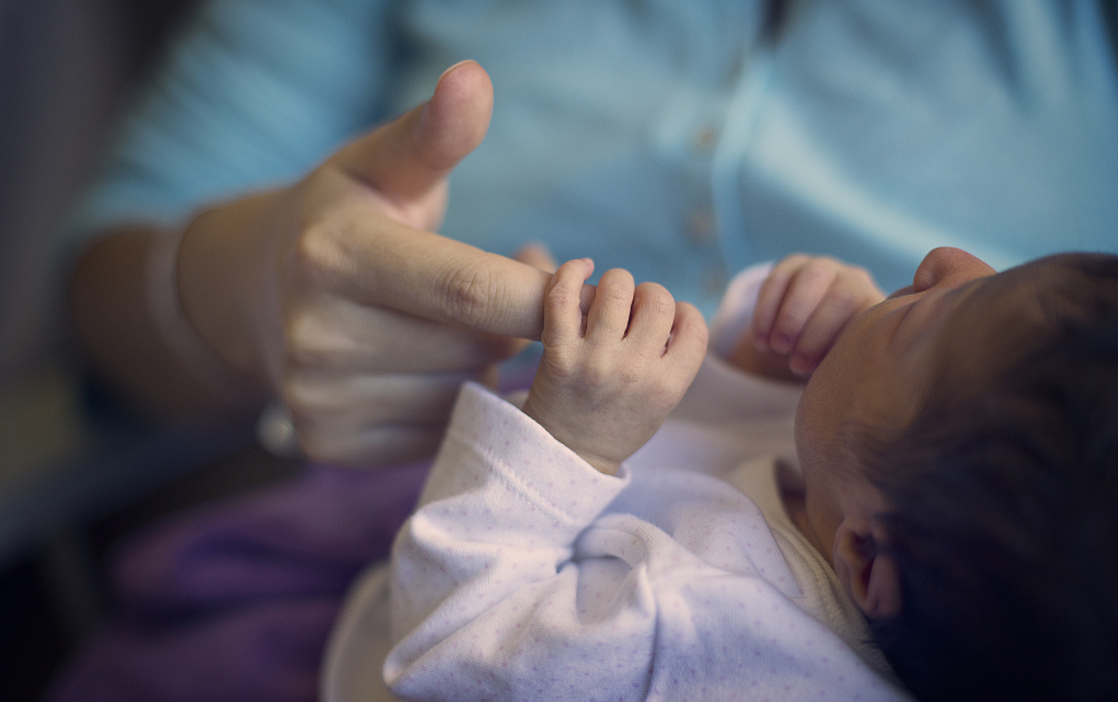 中年夫妇求子，独立女性冻卵，香港捕捉千亿新商机