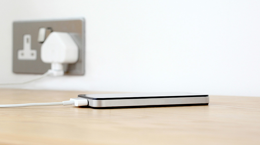 无线充电宝，真忽悠还是真需求？