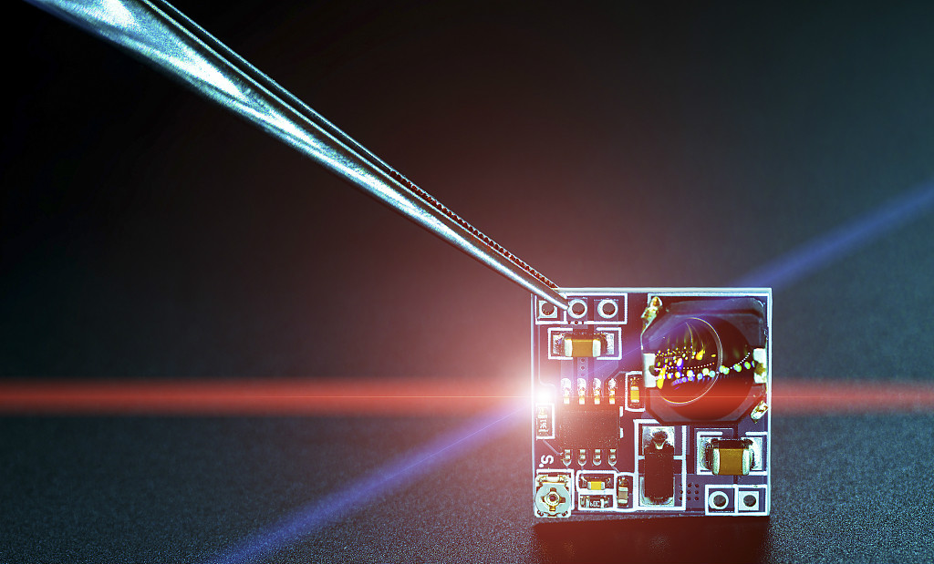 5G谈“风暴”可能为之尚早，芯片厂商之间的拉锯战是热身赛