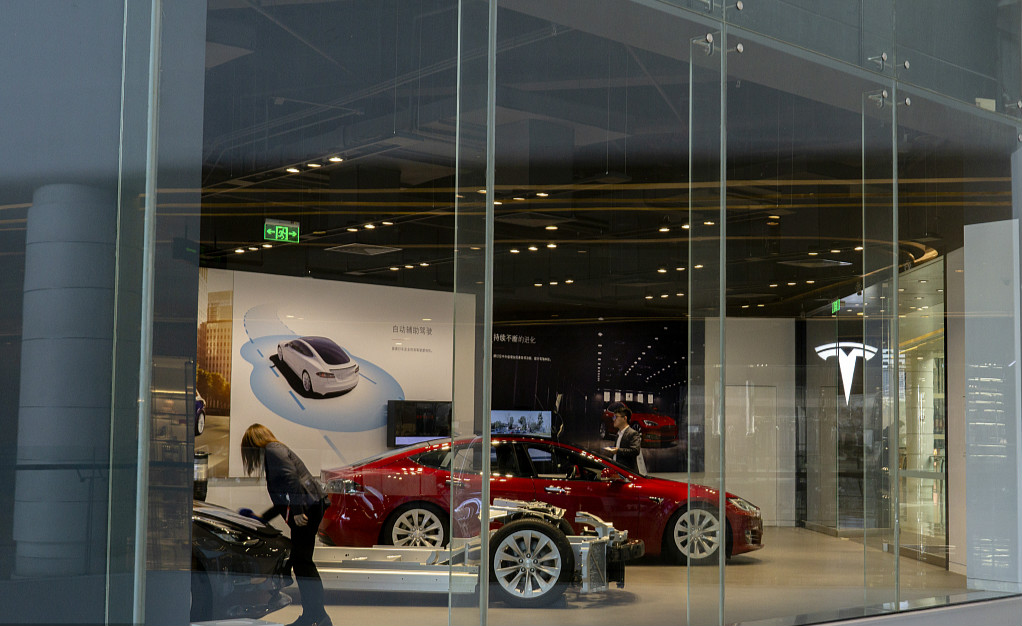 特斯拉大降价背后：马斯克的新危机