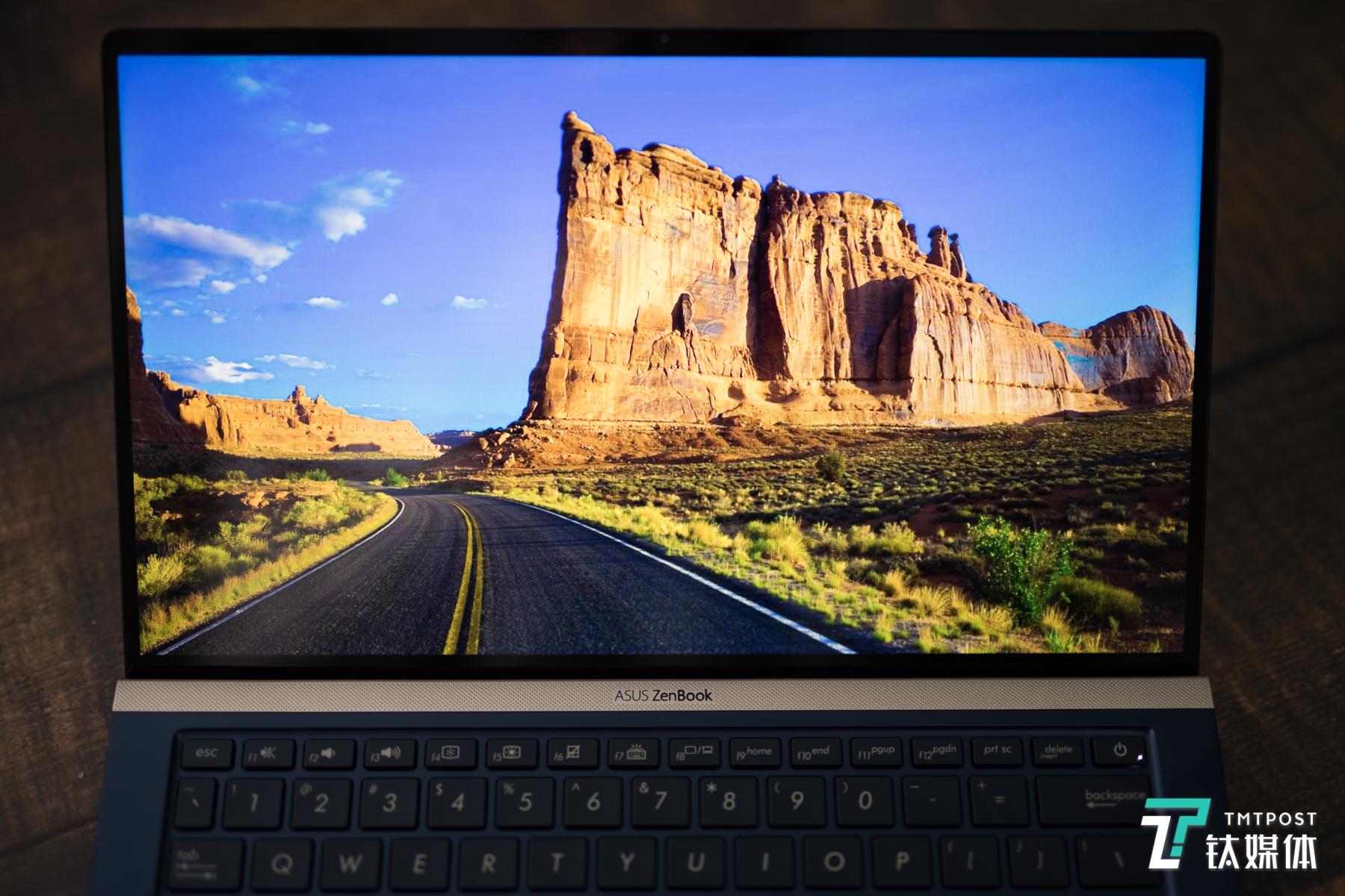 95%屏占比的屏幕