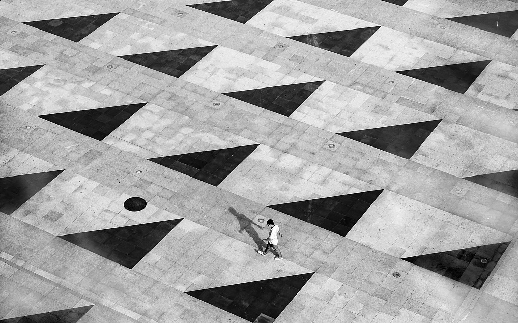 阿里系“资本魔咒”：“投入无上限”的高光与落寞