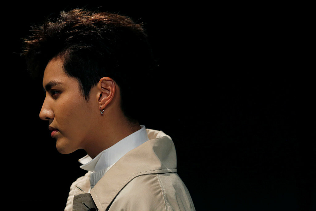 吴亦凡退出A.C.E.？