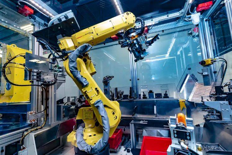 揭秘苹果的iPhone回收实验室