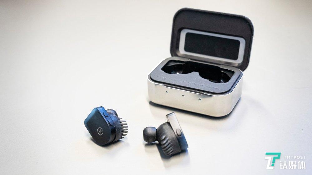 LV 联名同款，这款真无线耳机到底有什么不同之处？