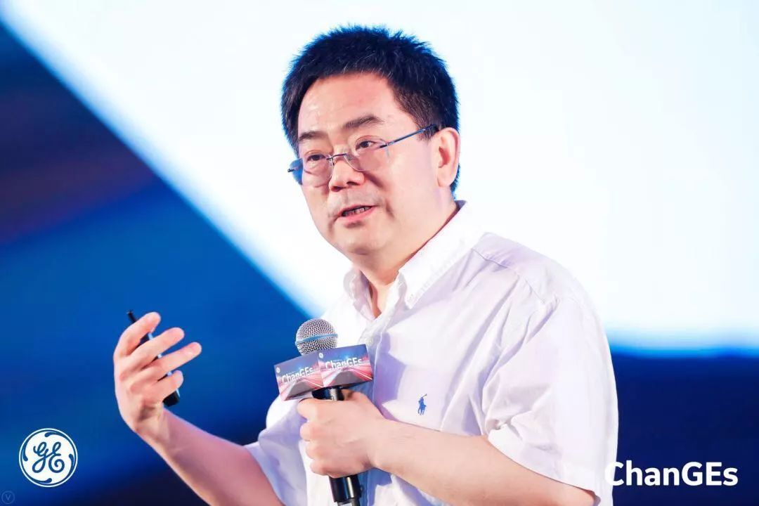 中国社会科学院经济研究所党委副书记、副所长、社科院公共政策研究中心主任 朱恒鹏