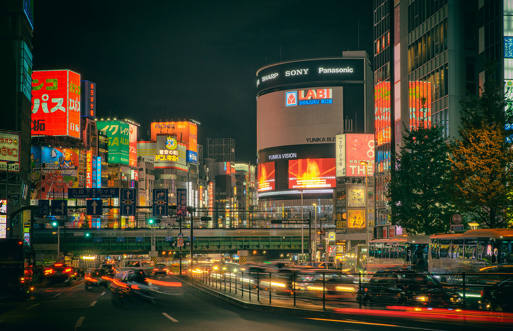 广告淡季下的互联网公司都在干什么？