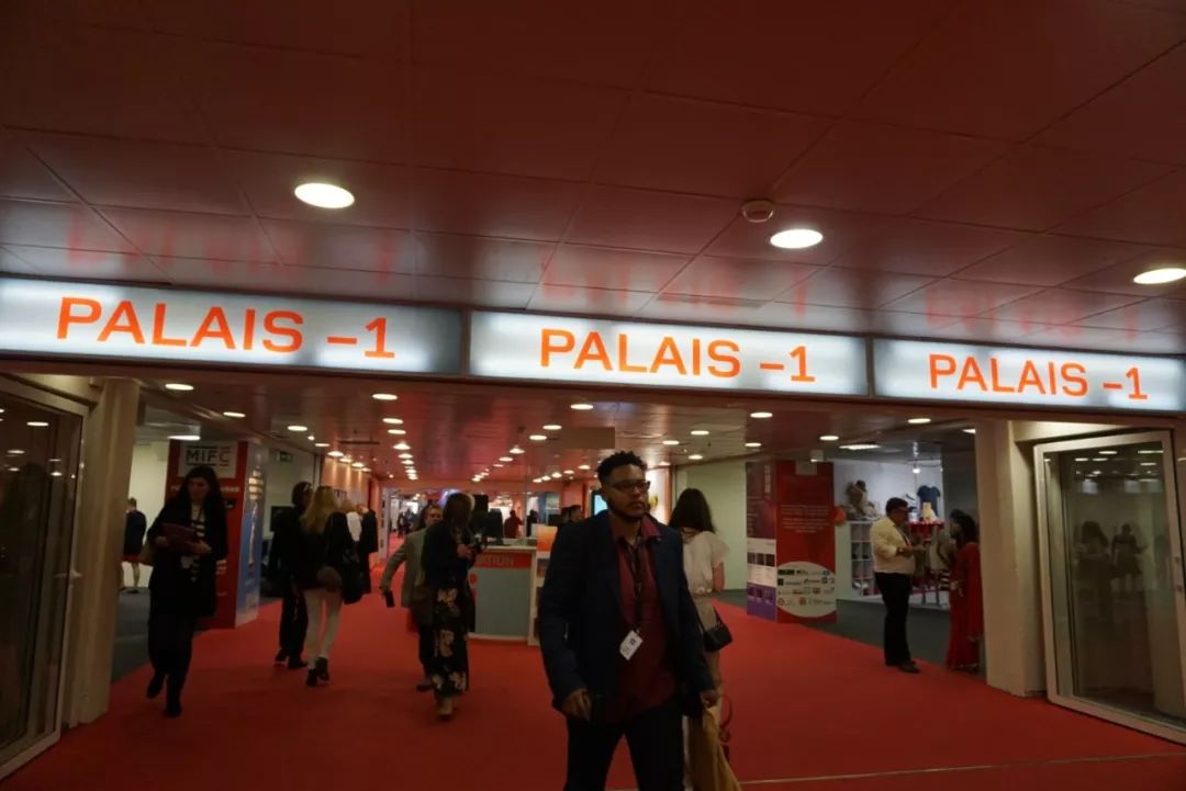 “人傻钱多”的中国人，还是戛纳批片交易的主角吗？