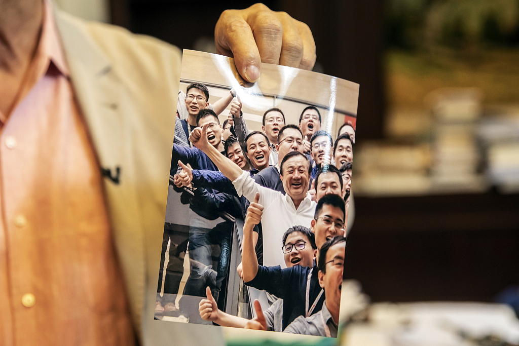 任正非接受日媒采访：我们一直是胆小的，因美国打击被逼成英雄 | CEO说