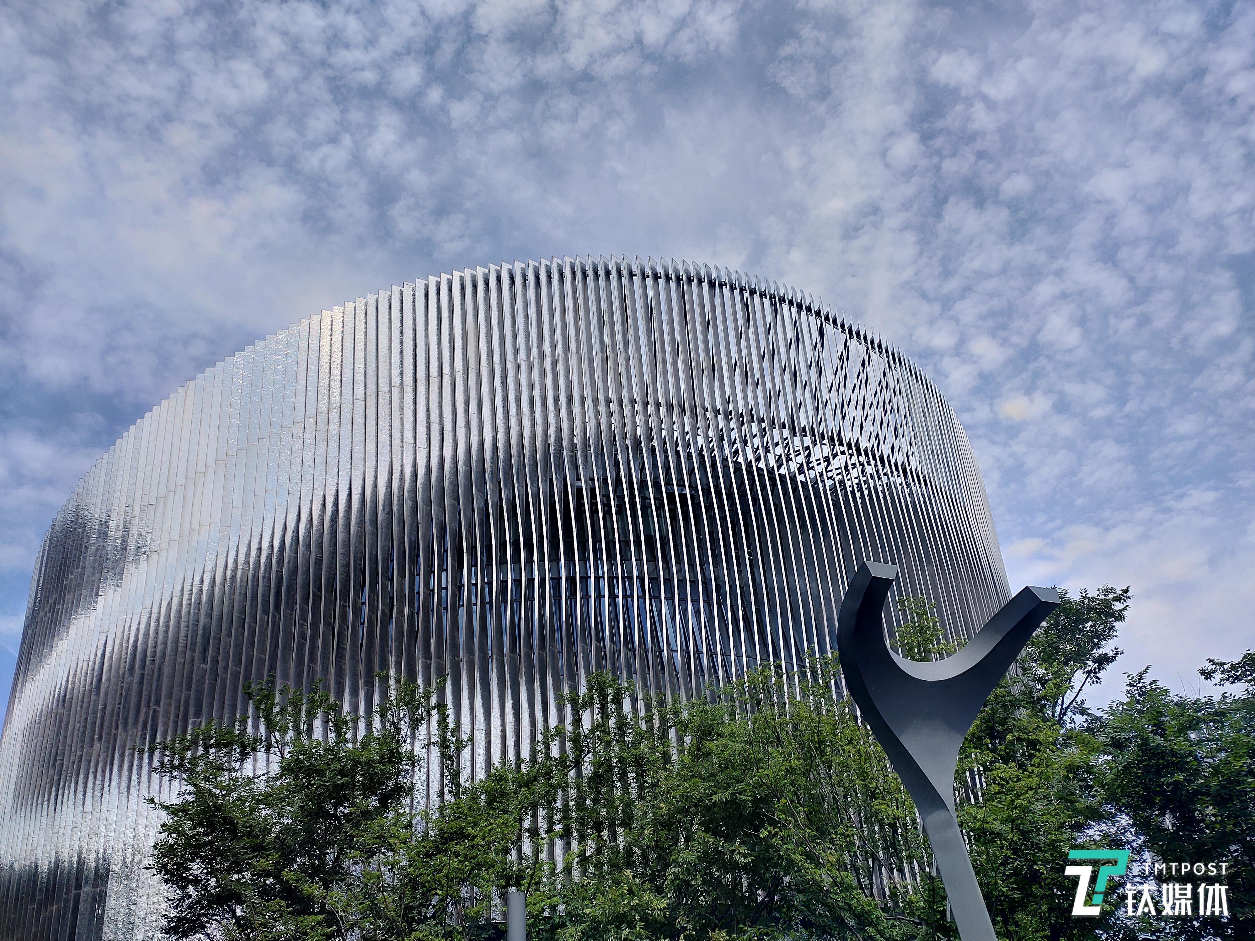 更多白天样张，焦距：4.74mm，光圈f/1.7，ISO：100