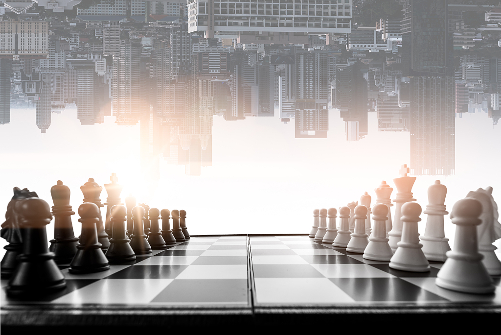 腾讯打响服击战