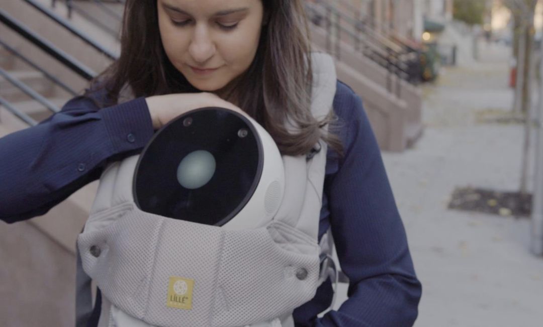 现在的社交机器人像极了apple newton