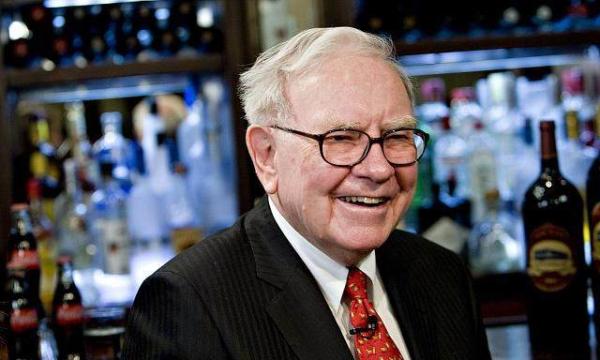 巴菲特午餐再创457万美金天价，疑似又一名中国人拍下