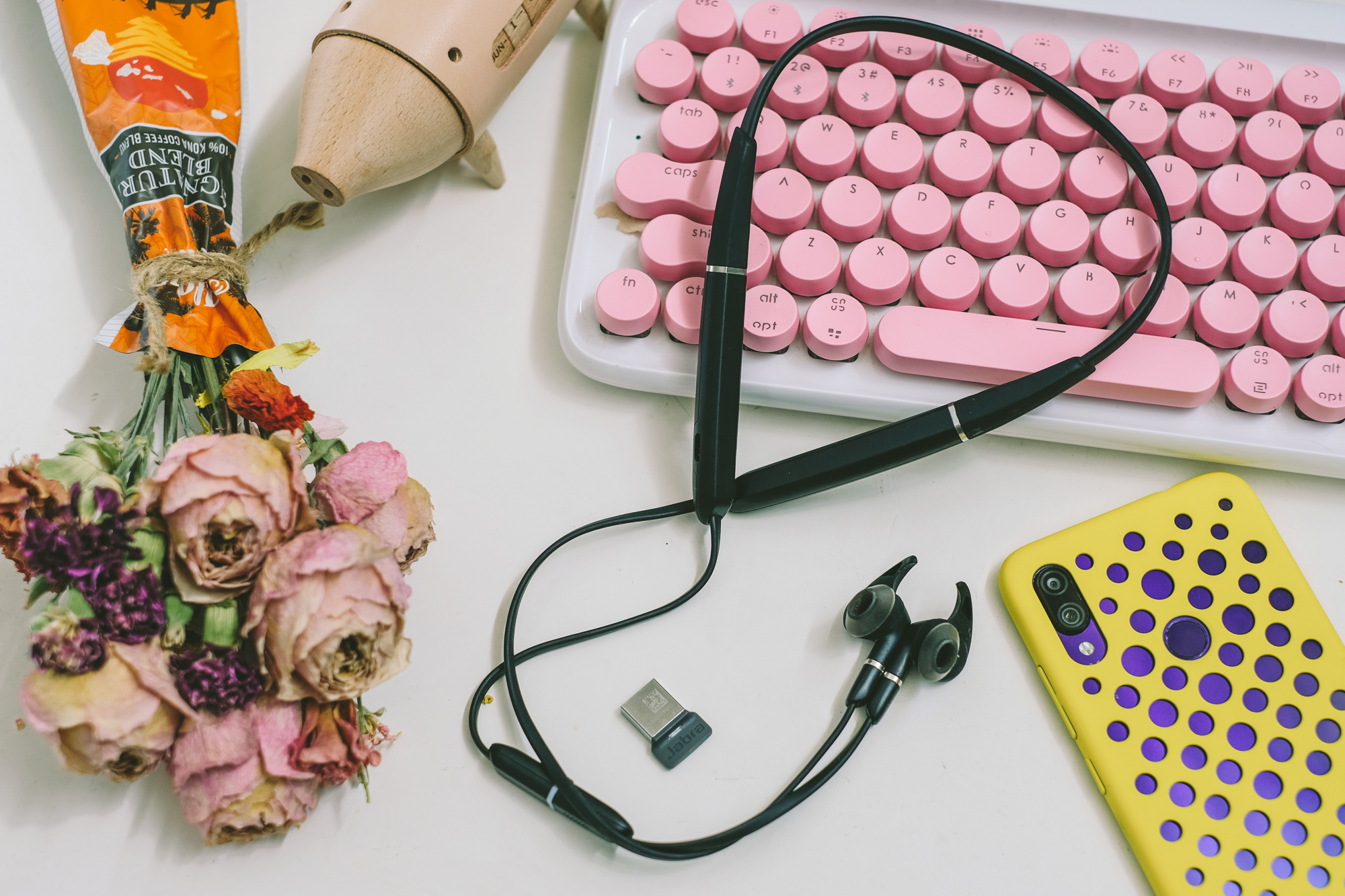 一款专为通话而生的挂颈式蓝牙耳机，Jabra Evolve 65e 评测丨钛极客