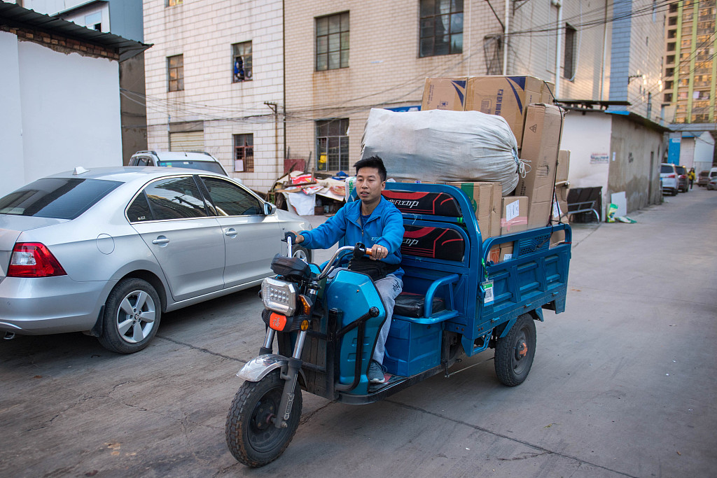 一刀切与不听解释：快递员眼里的罪与罚
