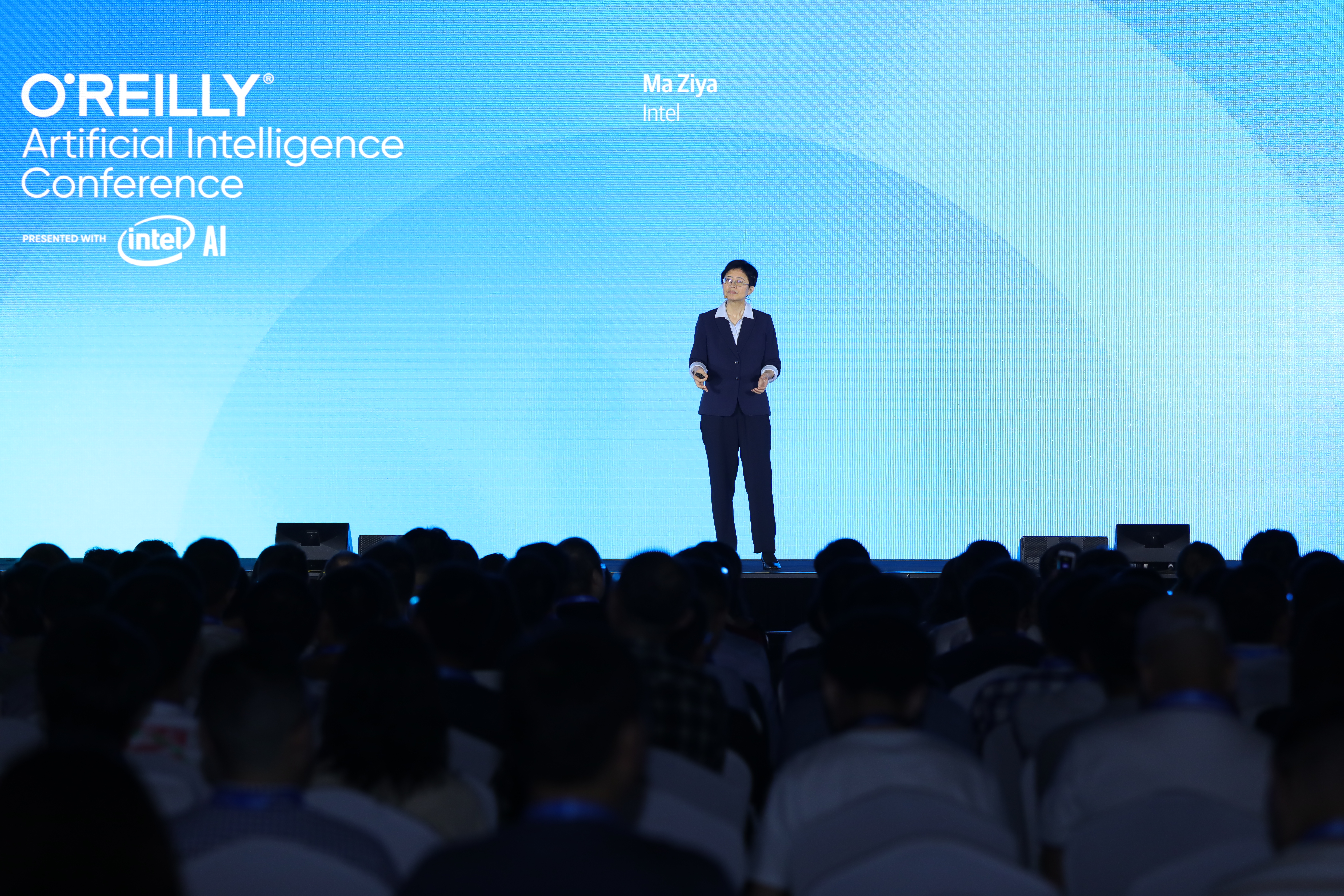 硬件之后，英特尔还有哪些考量？