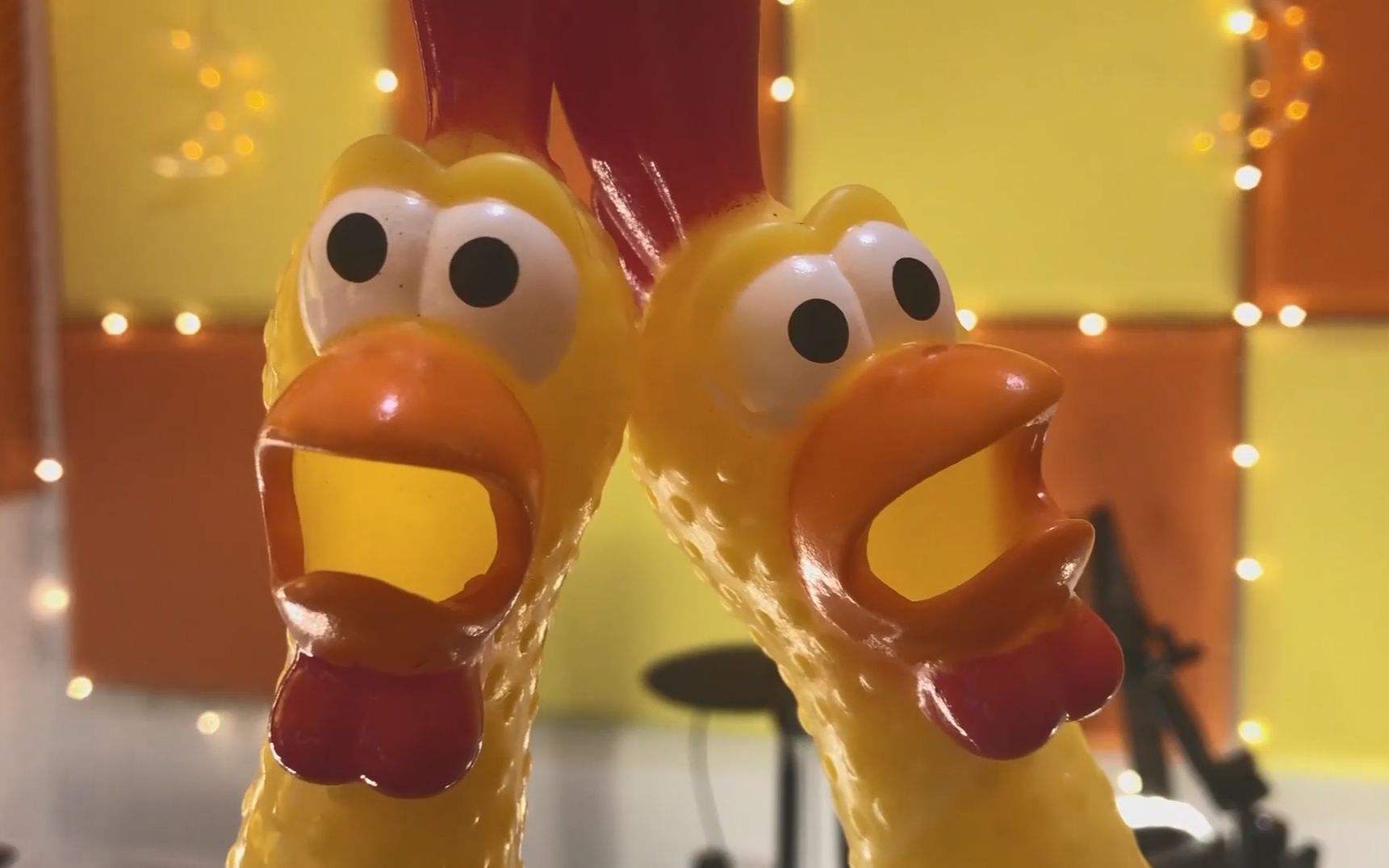 从《垃圾分分分》到《鸡你太美》：游戏蹭热点越蹭越香