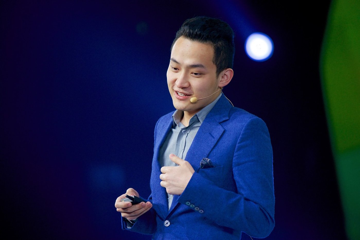 孙宇晨发布道歉信：因言行不成熟演化成过度营销深感愧疚丨钛快讯