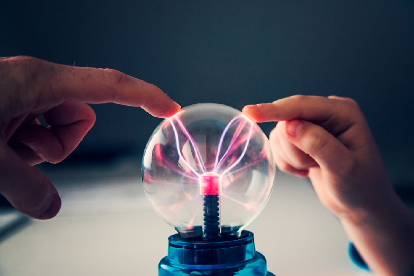 5G应用开启的，是硬件存储更新还是云服务的拓张？