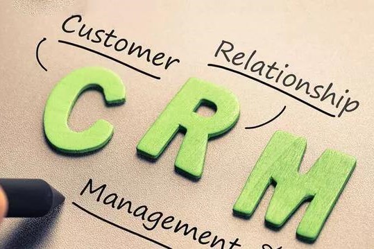 【产业互联网周报】BAT加码CRM领域：阿里牵手Salesforce，百度推爱番番，腾讯投六度人和、销售易