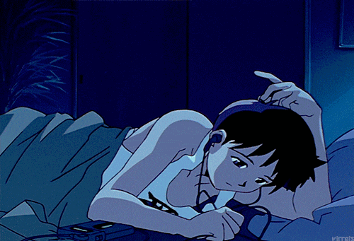 半夜查看手机的年轻人和父母：一块屏幕切割出的现实人生