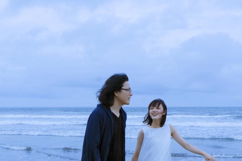 岩井俊二为国货香水拍了一支微电影，还是熟悉的“青春”味道