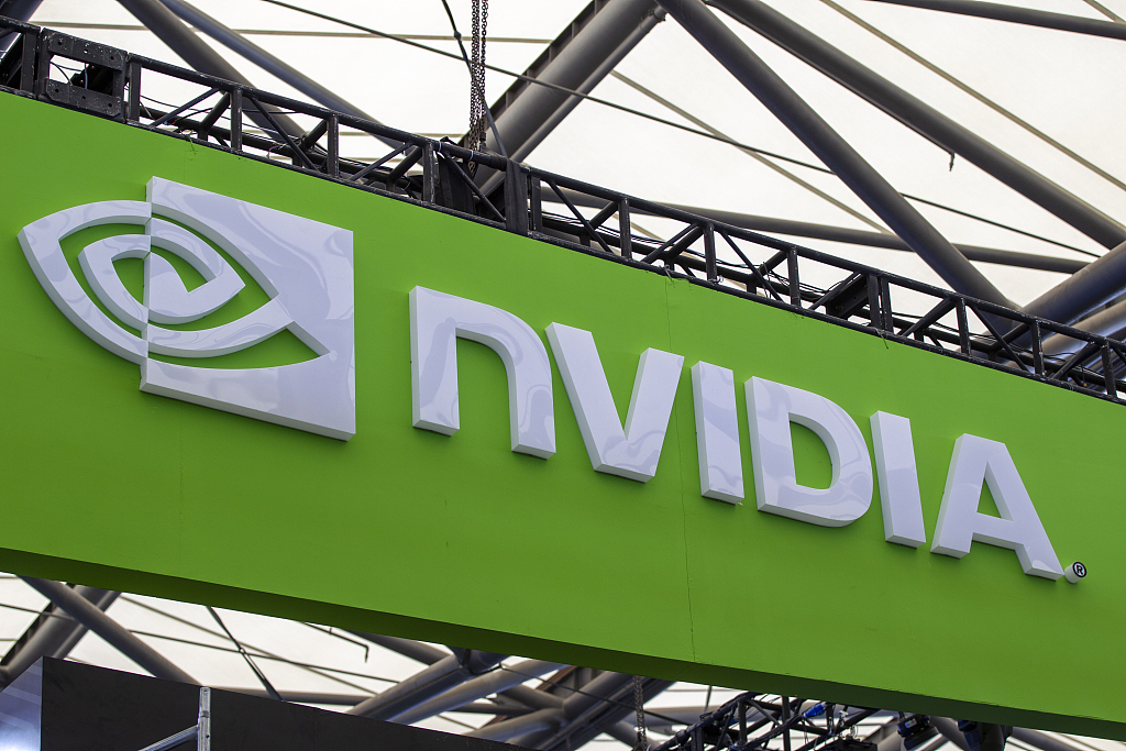 英伟达防“滑”奋战