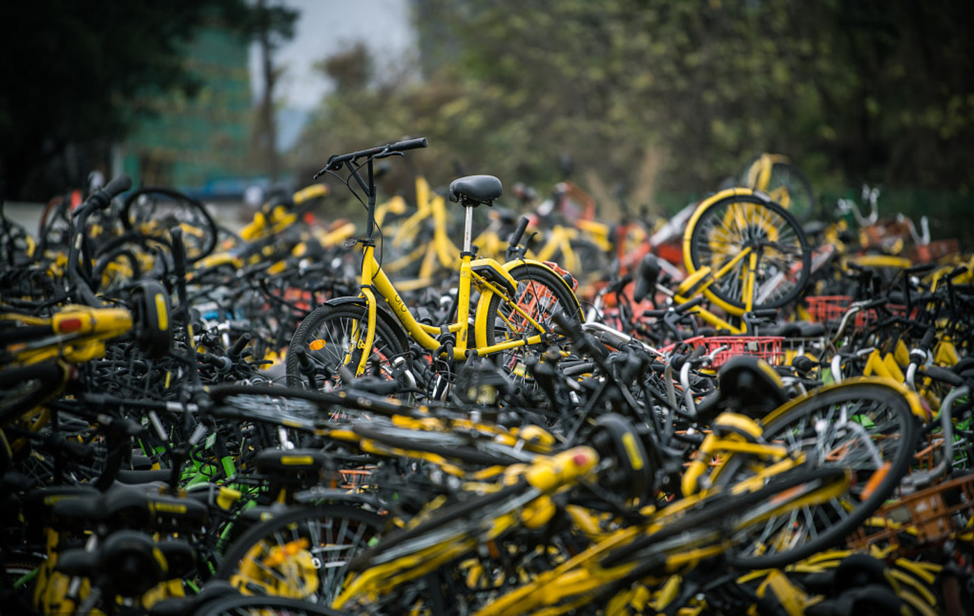 一张一毛钱，日贴千辆共享单车的“幕后黑手”是谁？