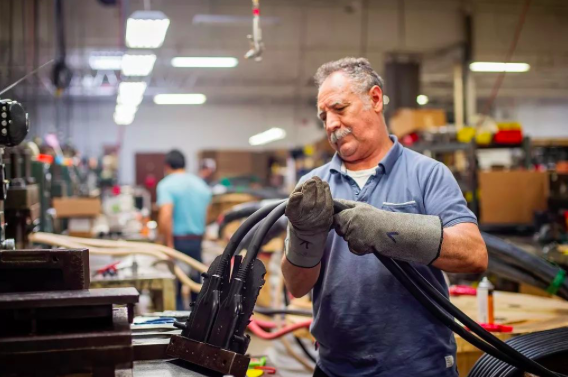 奥巴马出品的这部纪录片，为何在中美两国都引发热议？