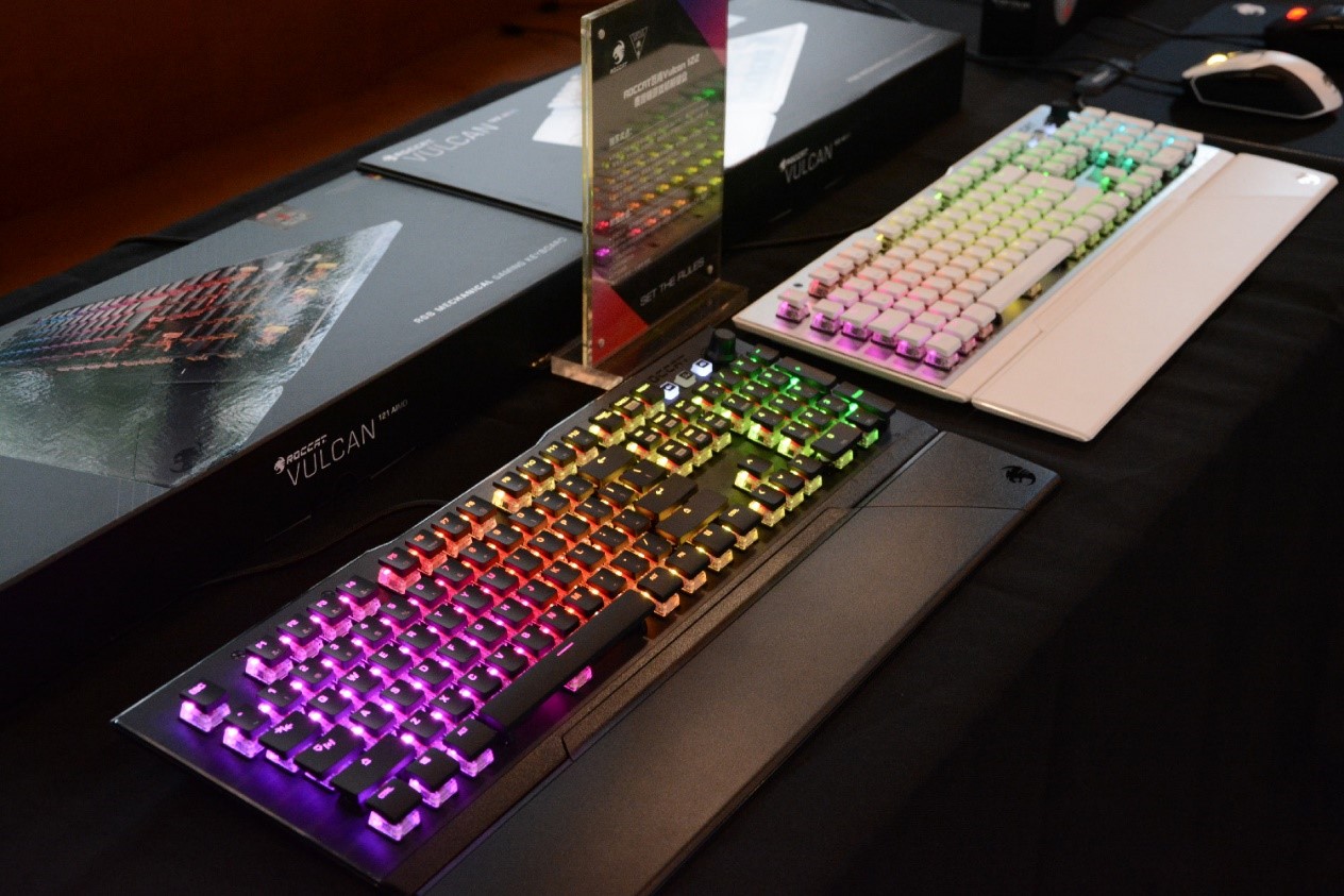 泰坦红轴实现更快触发速度，冰豹发布Vulcan系列键盘新品及Kain系列鼠标
