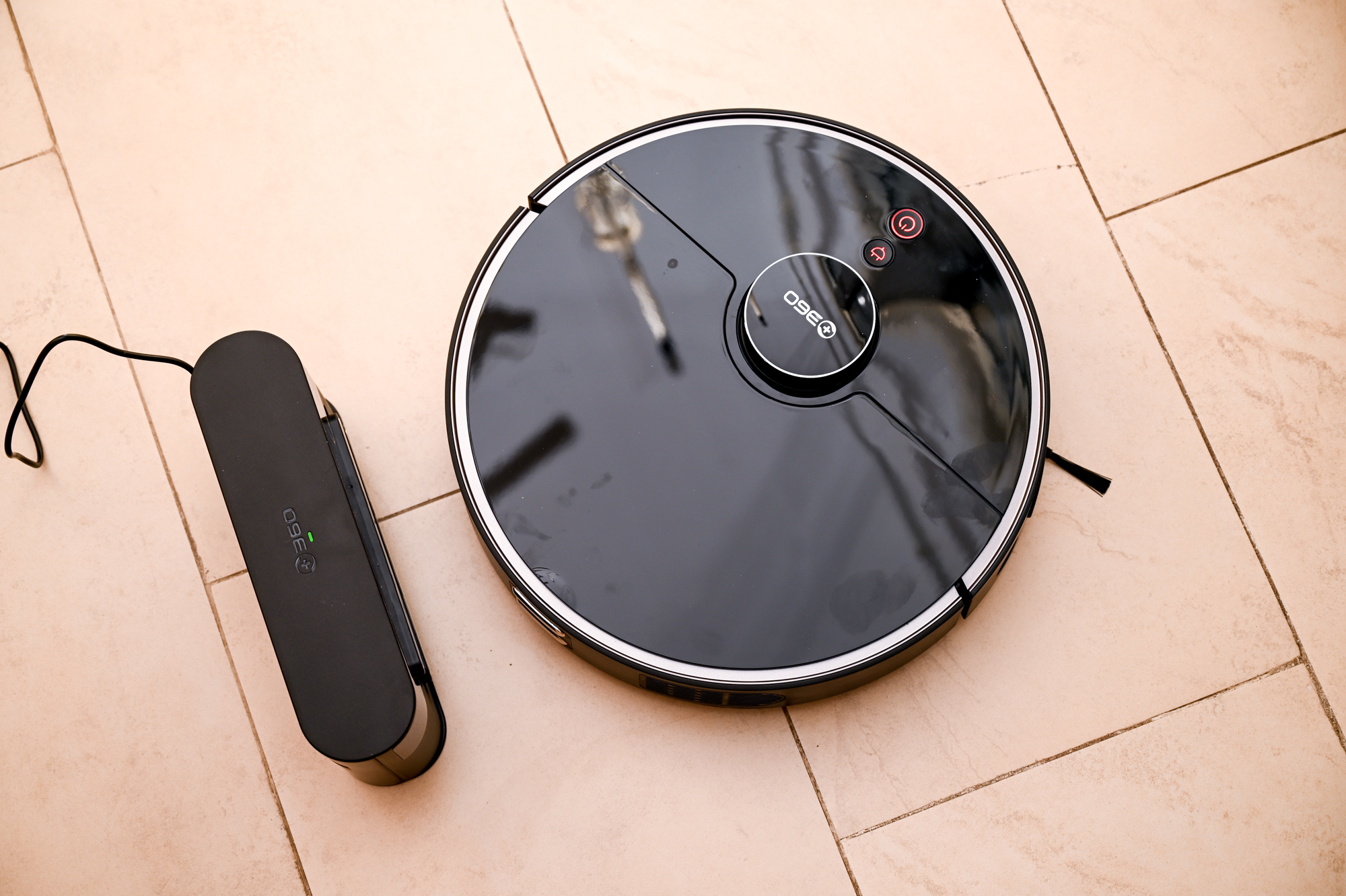 激光雷达规划+智能自学习算法，360扫地机器人T90评测 | 钛极客