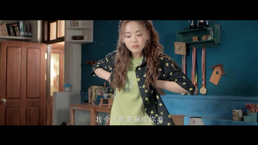 发1.5亿元港元债、9600万买杨超越，传递娱乐的现金流与商誉之困