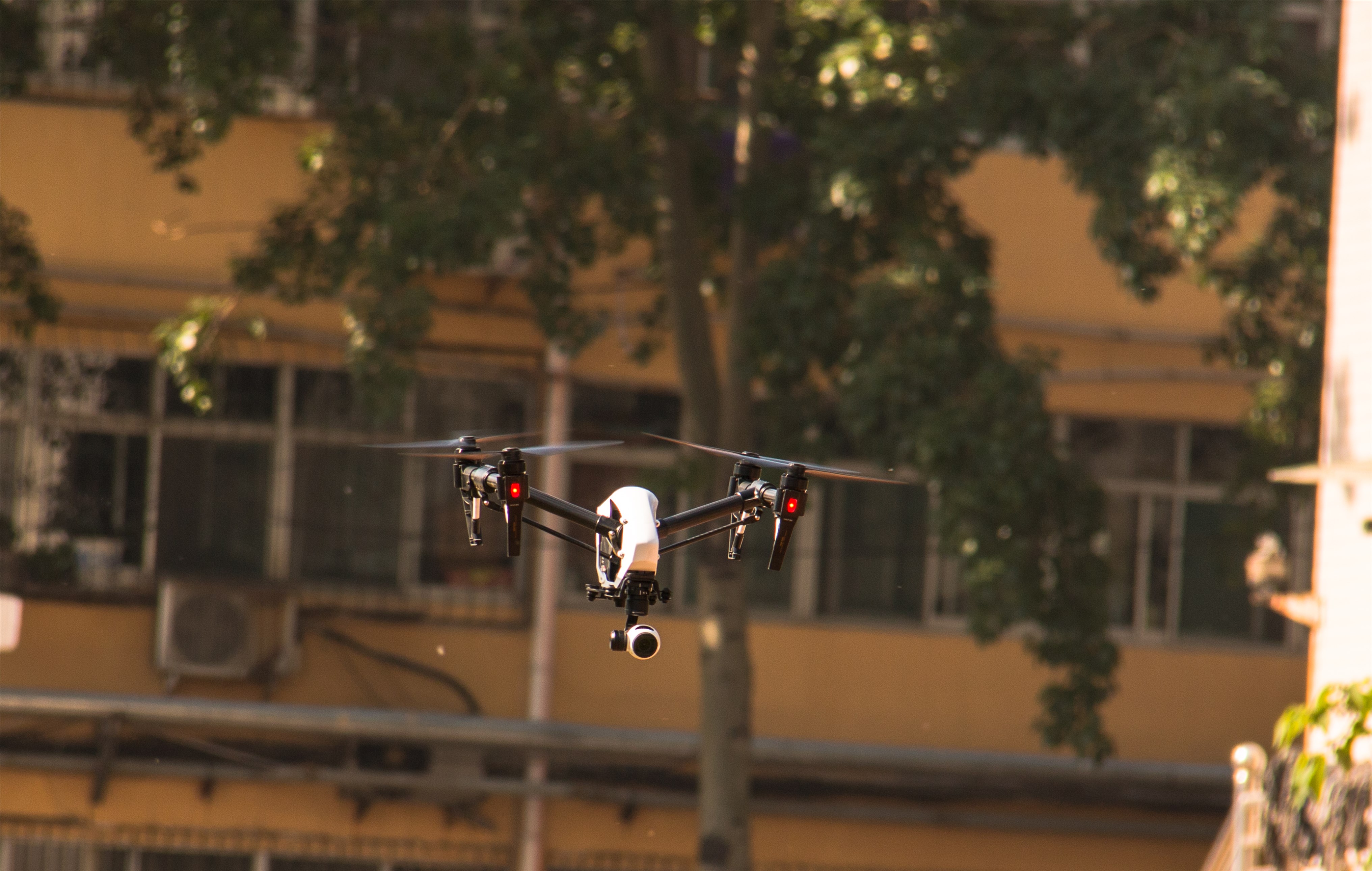 亿航或赴美上市，能否逆风翻盘？