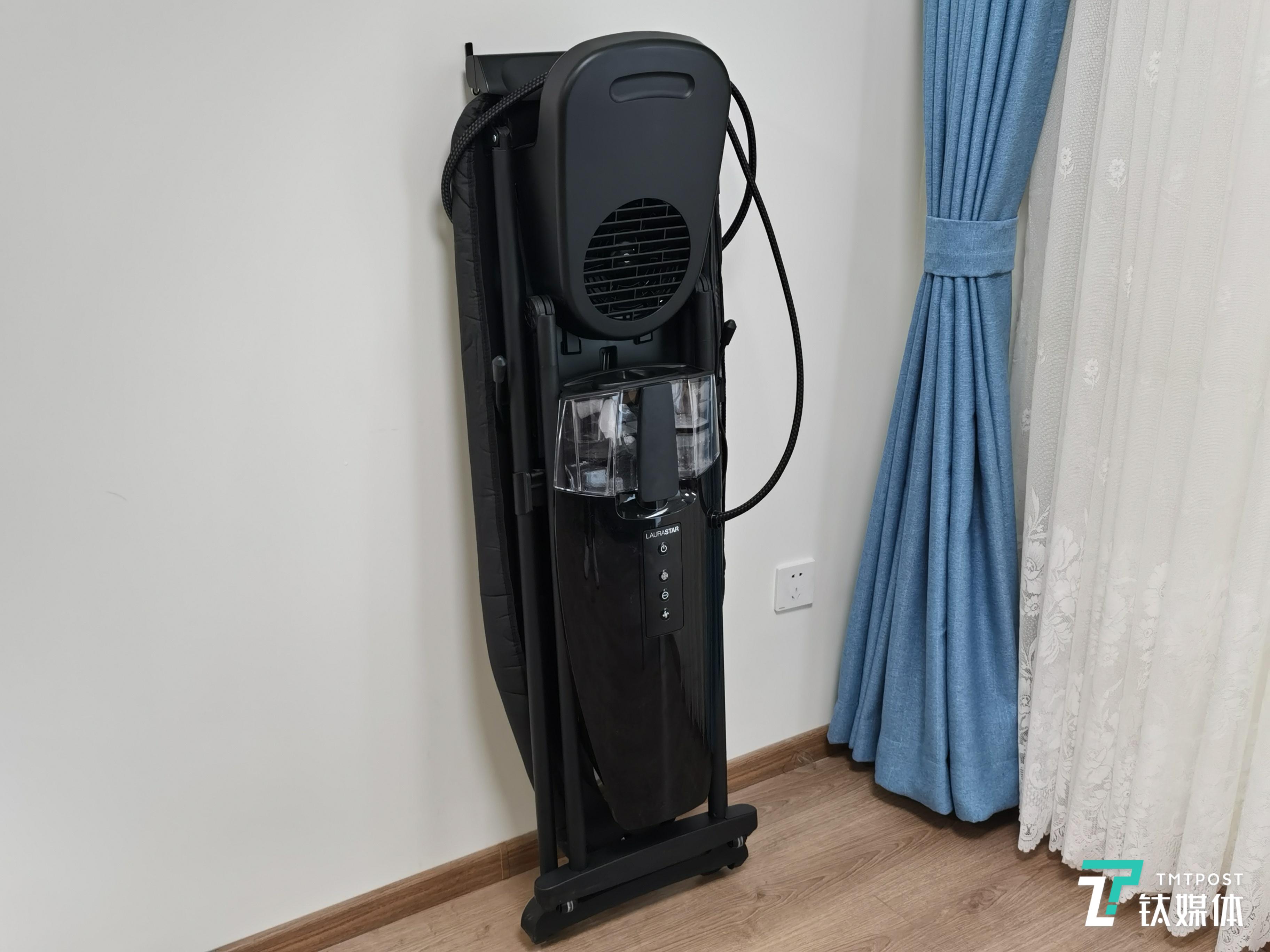 不用时可以折叠竖立