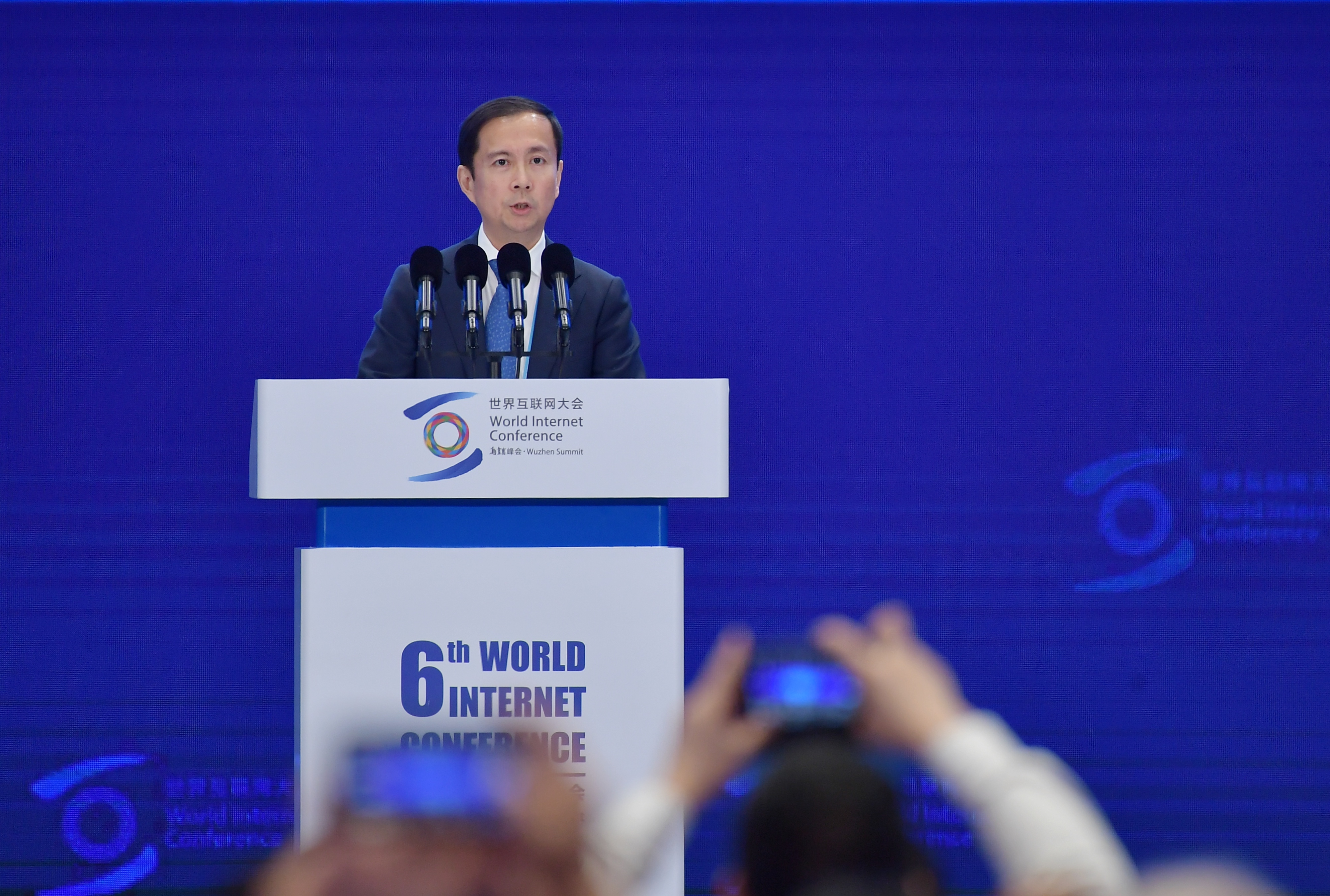 直击乌镇｜阿里巴巴张勇谈新商业文明：不是输出工具，而是分享能力