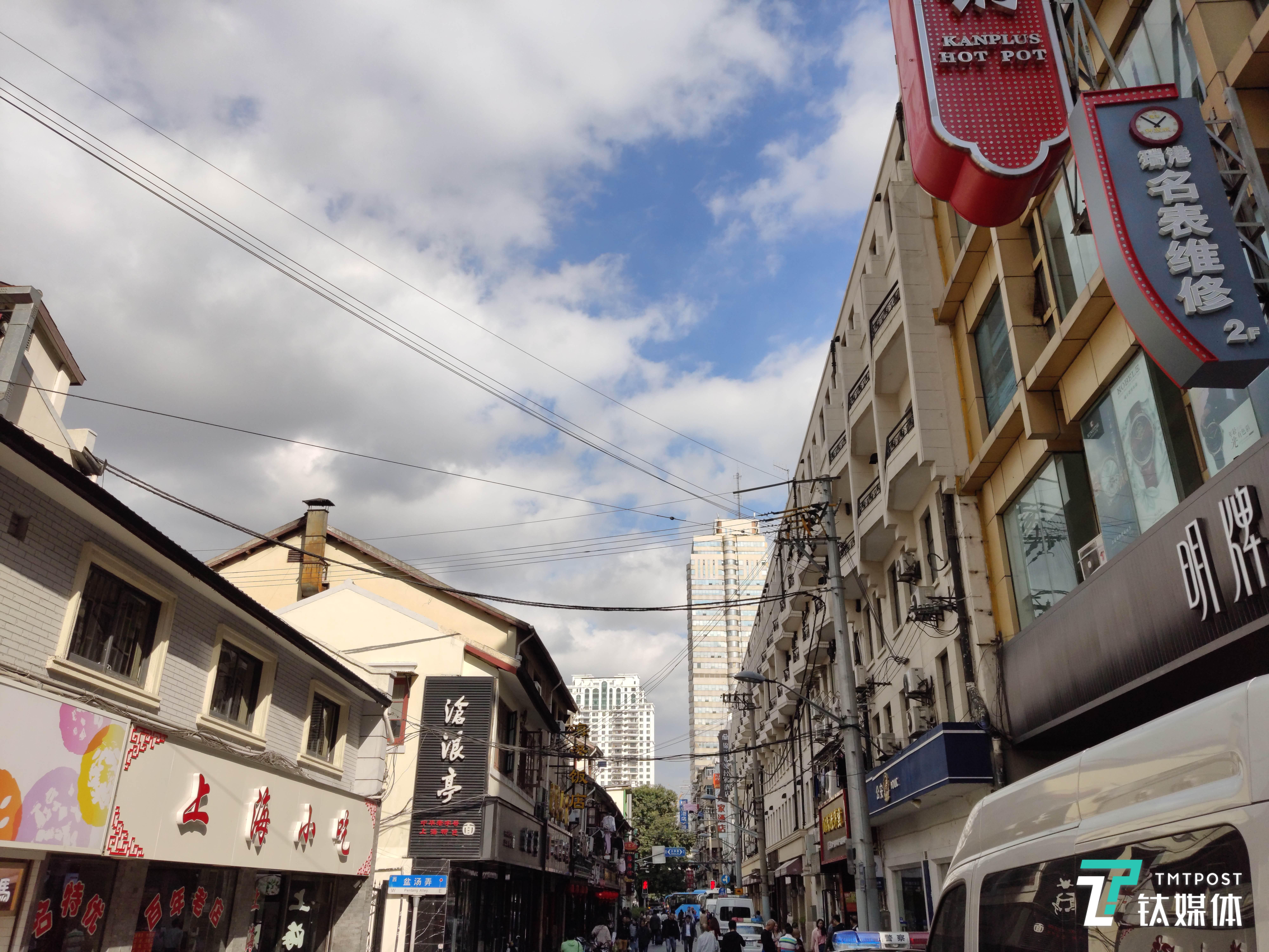 快门速度:1/2500秒 光圈:f/1.75 焦段:4.75毫米
ISO:112