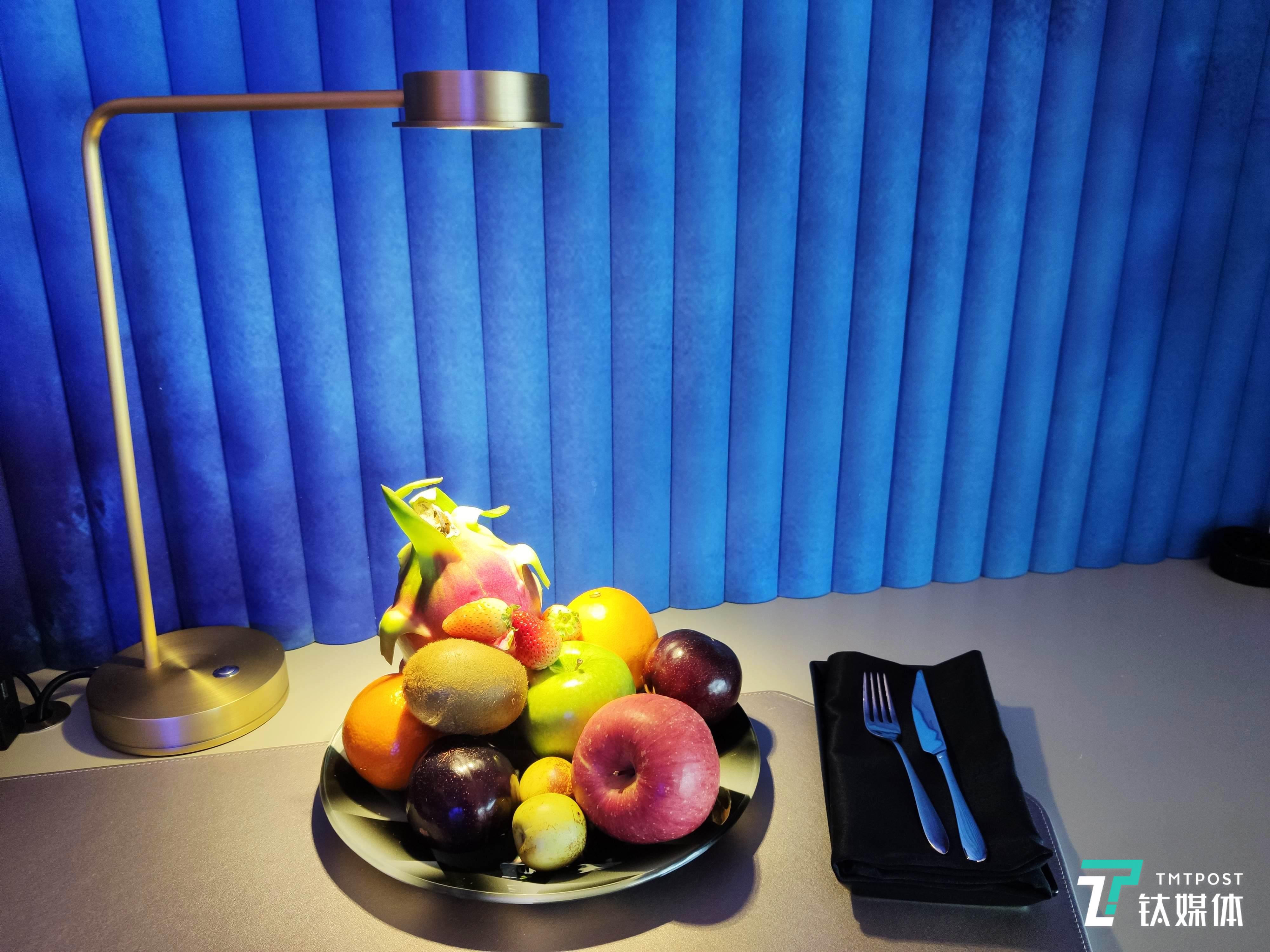 快门速度:1/2000秒 光圈:f/1.75 焦段:4.75毫米
ISO:112