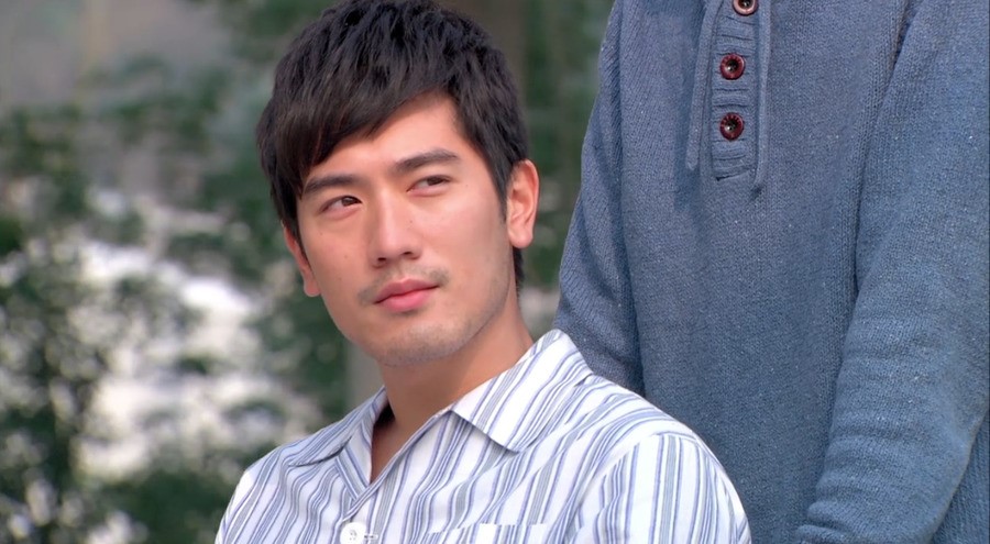 高以翔去世背后，失业、抑郁、死亡阴影下的演员众生相