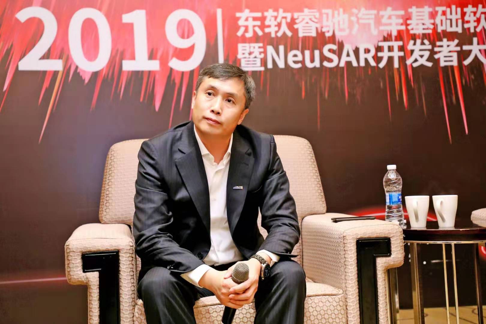 对话东软睿驰曹斌：软件定义汽车时代，赋能车企做好转型