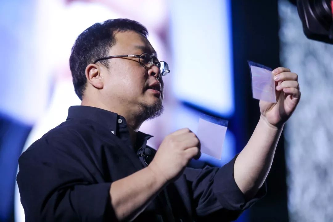 罗永浩做起了“首席忽悠官”，并于昨晚发布一项新技术