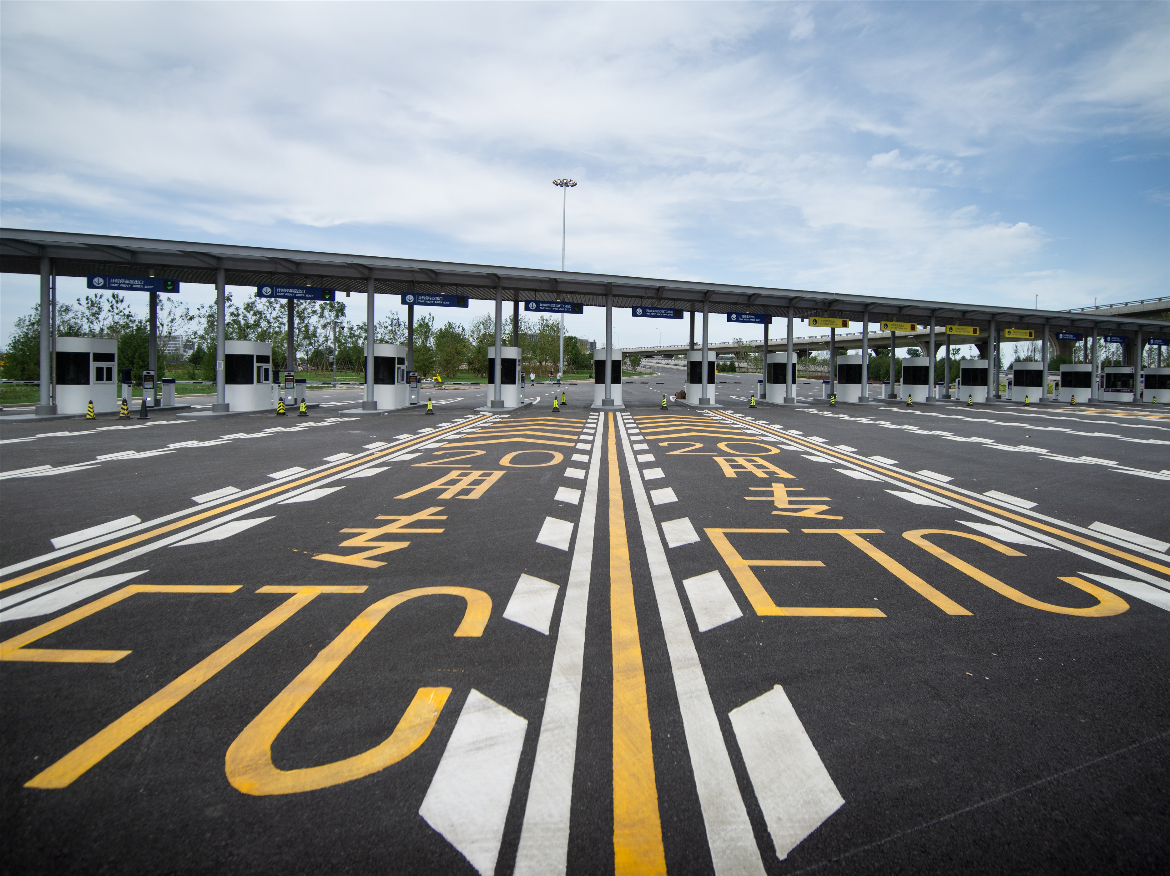 ETC推广背后，交通秩序如何重建？